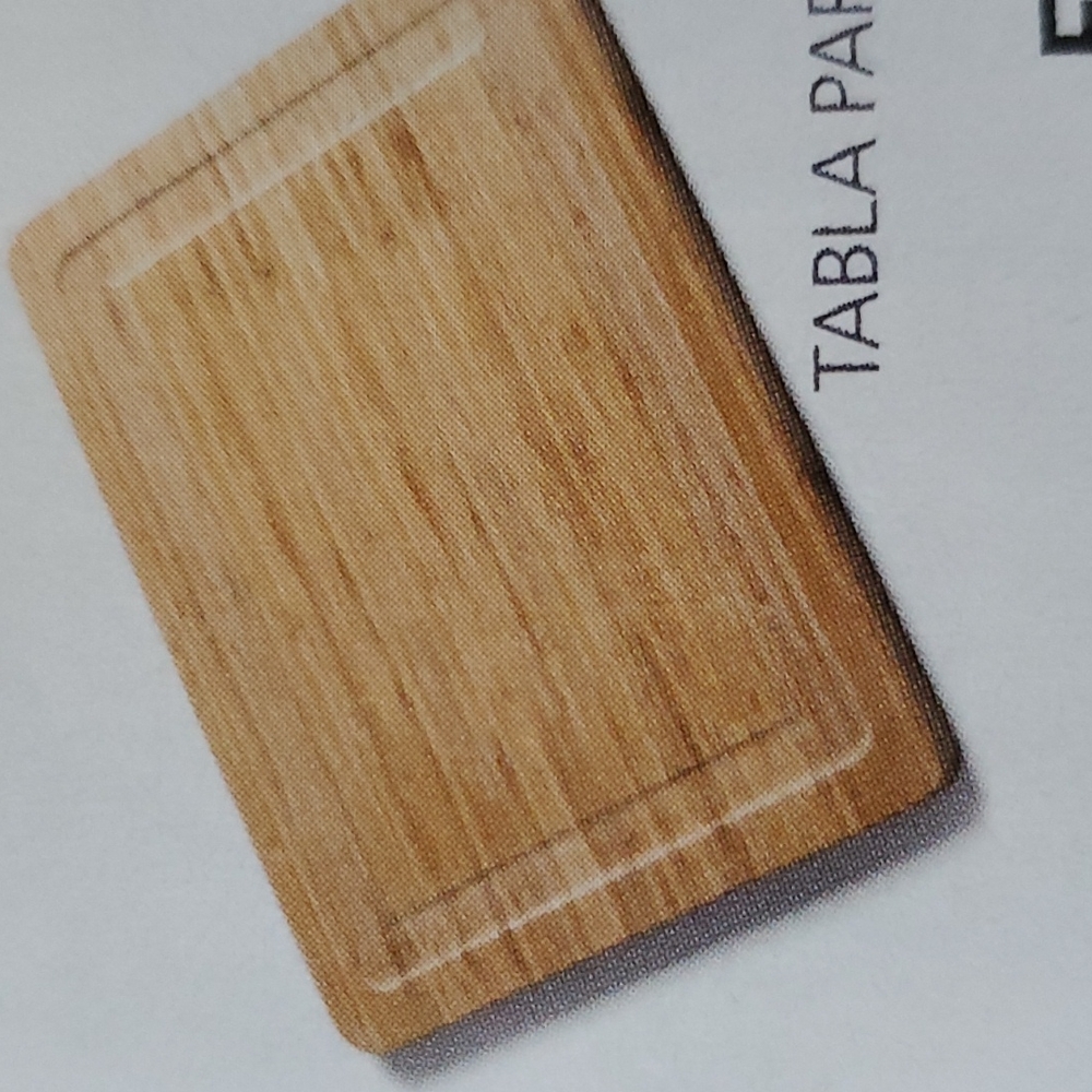 Celebrating Home Bamboo cutting board, resists damage when cutting New engraved